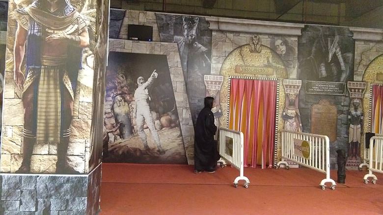 Akhir Pekan Makin Seru ke Rumah Hantu