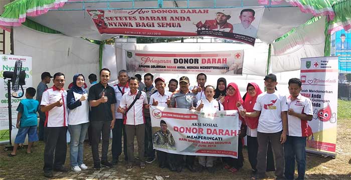 LP2A Pasir Penyu Gelar Sunatan Massal dan Donor Darah