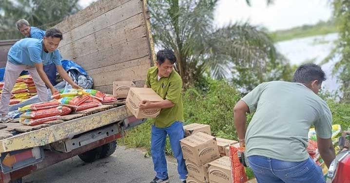 835 KK Warga Pelalawan Terdampak Banjir Terima Bantuan RAPP